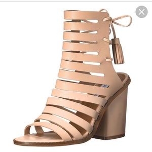 Steve Madden Pipa Sandal Shoe size 7